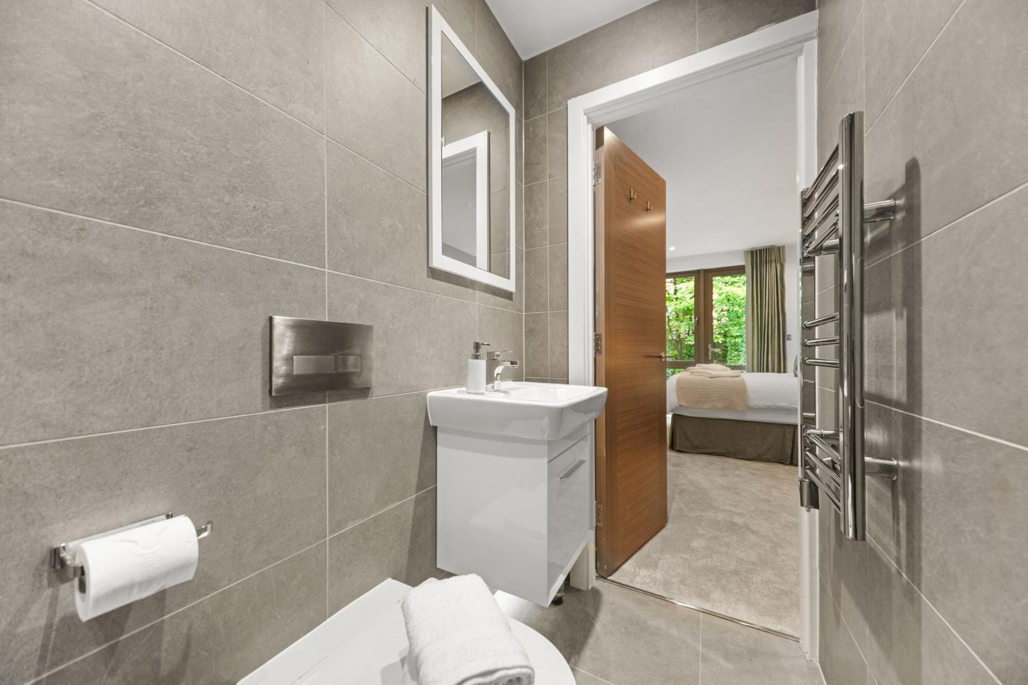 Springfield Fourteen Harrogate Room photo