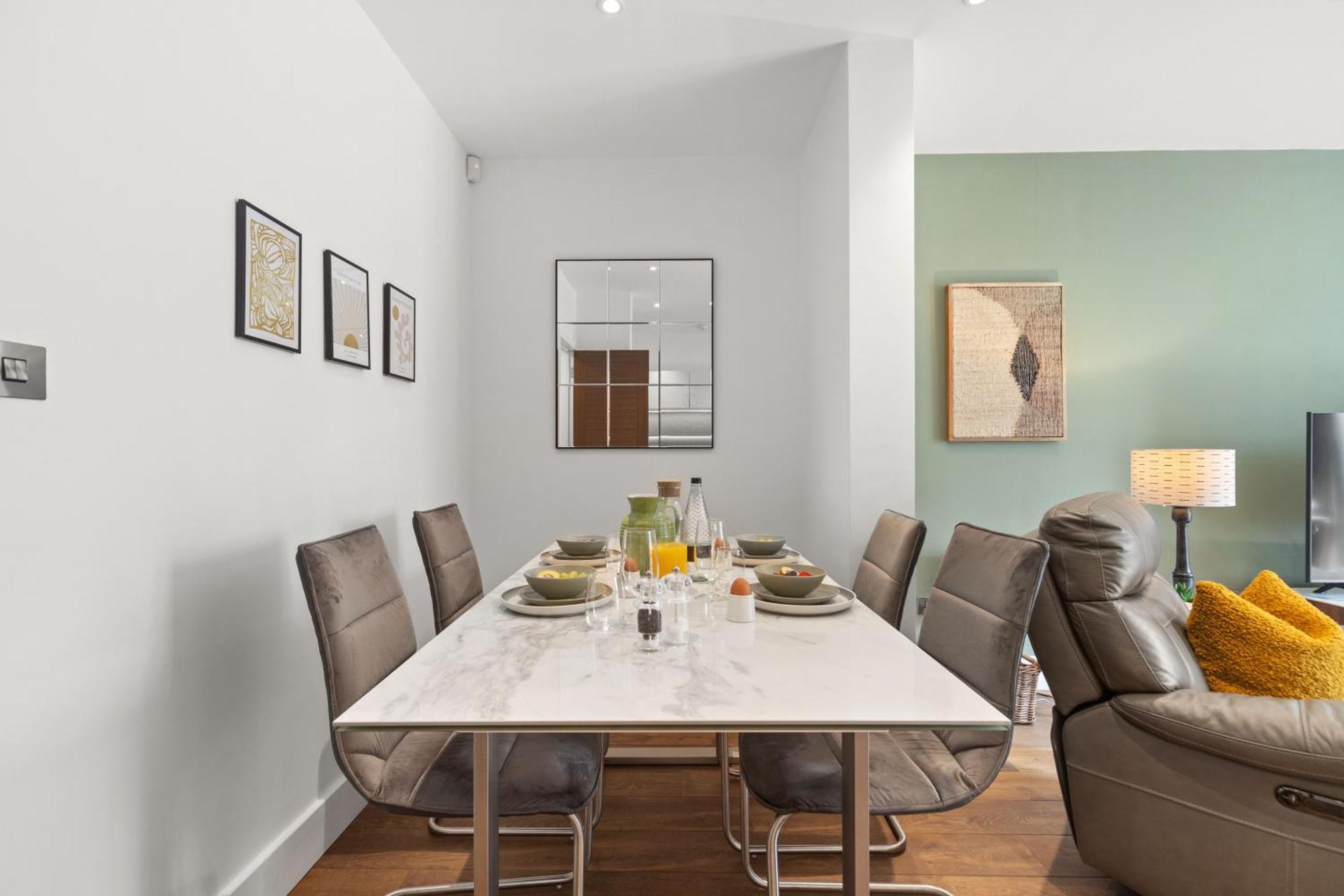 Springfield Fourteen Harrogate Room photo